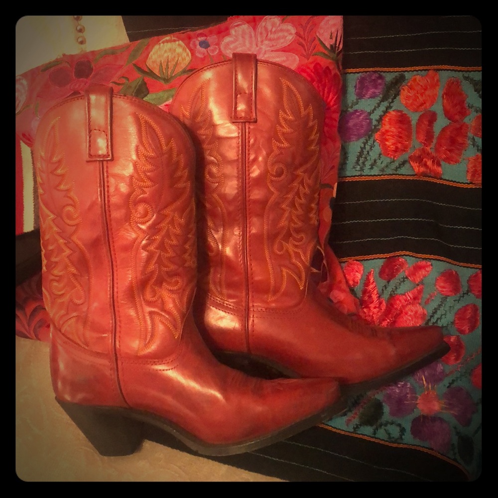 Laredo burnt red cowboy boots. Size 8.5 like new